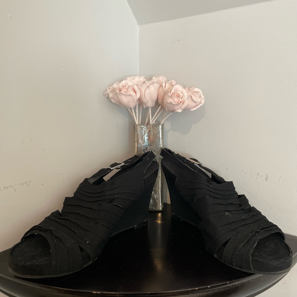 Suade aerosole shoes so comfortable and stylish!